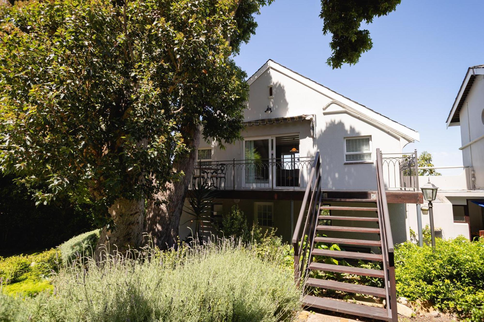 Protea & Pincushion Cottages Hermanus Exterior photo